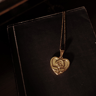 DosPuntos 挪威森林 复古vintage爱心玫瑰花朵项链吊坠宫廷风钛钢