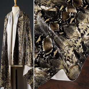 卡其色 蟒蛇纹PU皮革皮料 柔软防水弹力皮夹克皮裙皮裤压花皮布料