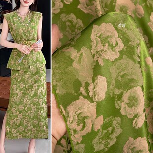 草绿色玫瑰花朵仿醋酸提花面料 新中式老钱风垂顺衬衫连衣裙布料