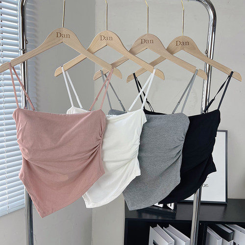 褶皱斜边美背吊带一字领背心