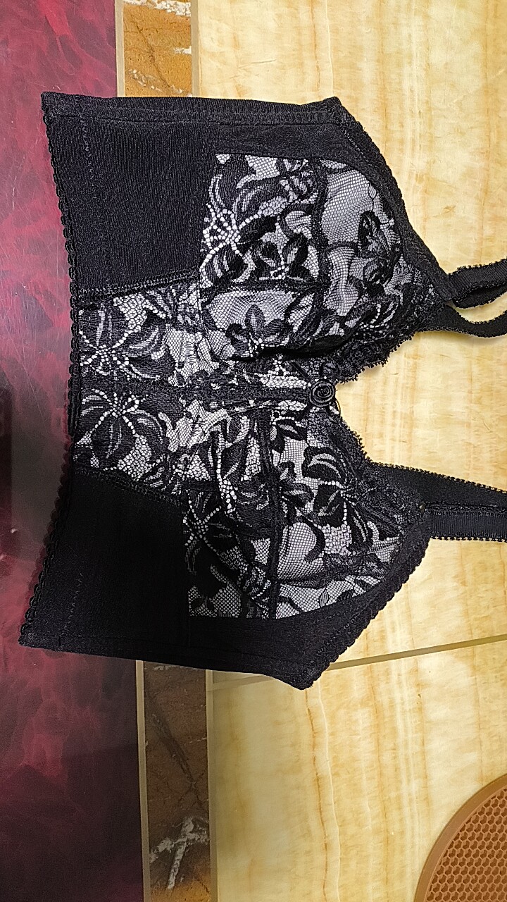 特价不退换 进口莱卡无钢圈无海绵大胸显小舒适调整型女内衣文胸