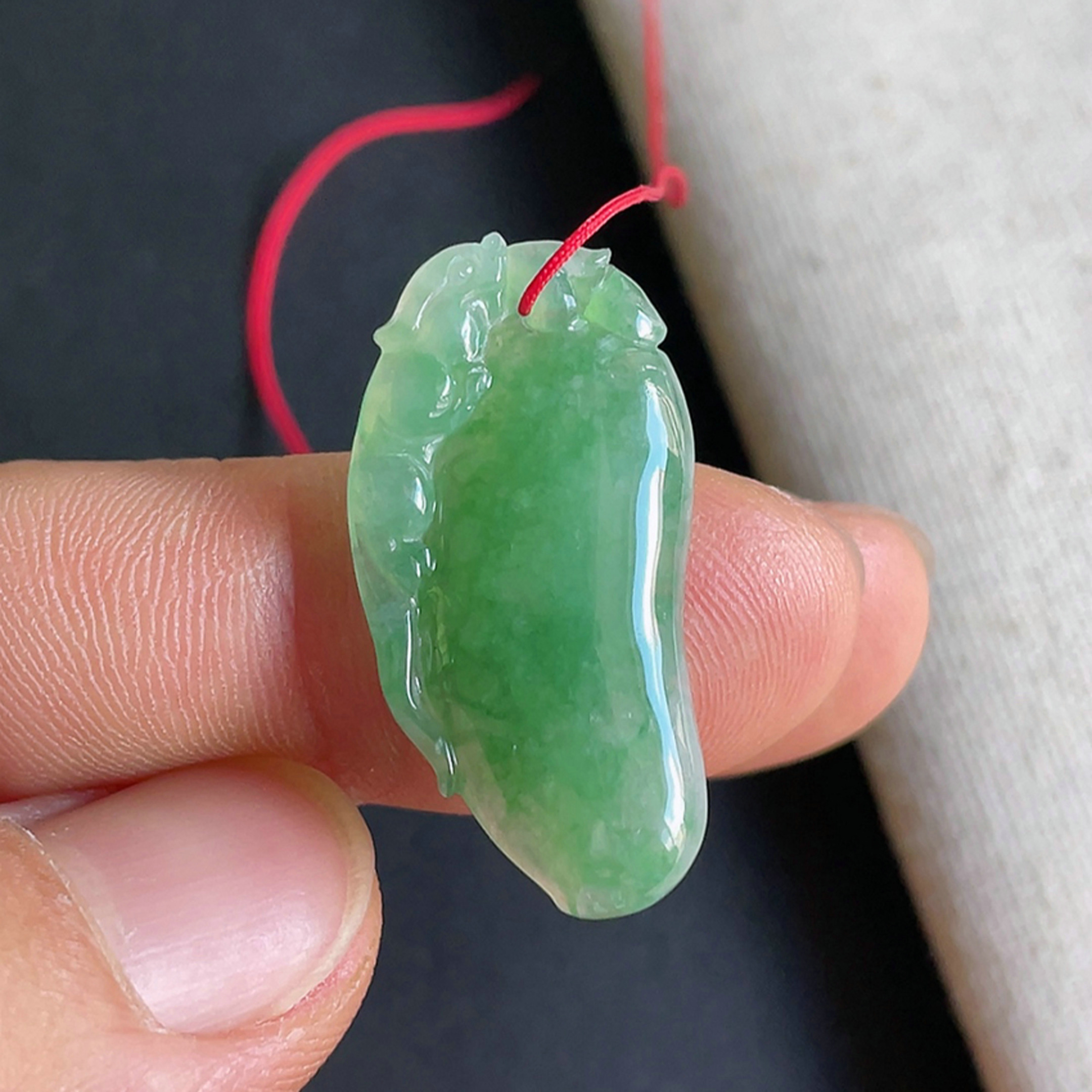 0923-8天然老坑冰种满绿福瓜吊坠 翡翠A货送证书～金晶翡翠