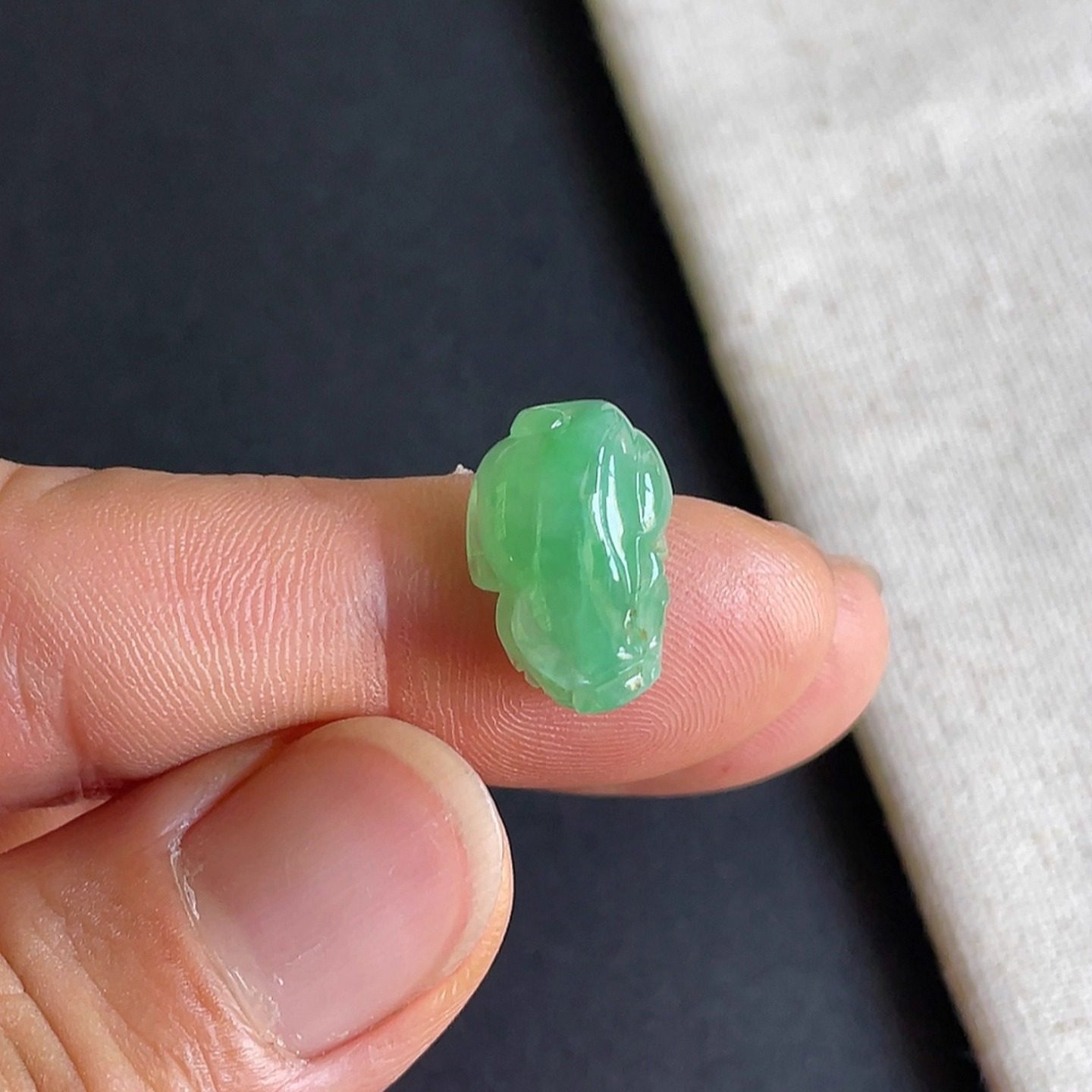 0730-7天然老坑冰种阳绿貔貅戒面 翡翠A货送证书～金晶翡翠