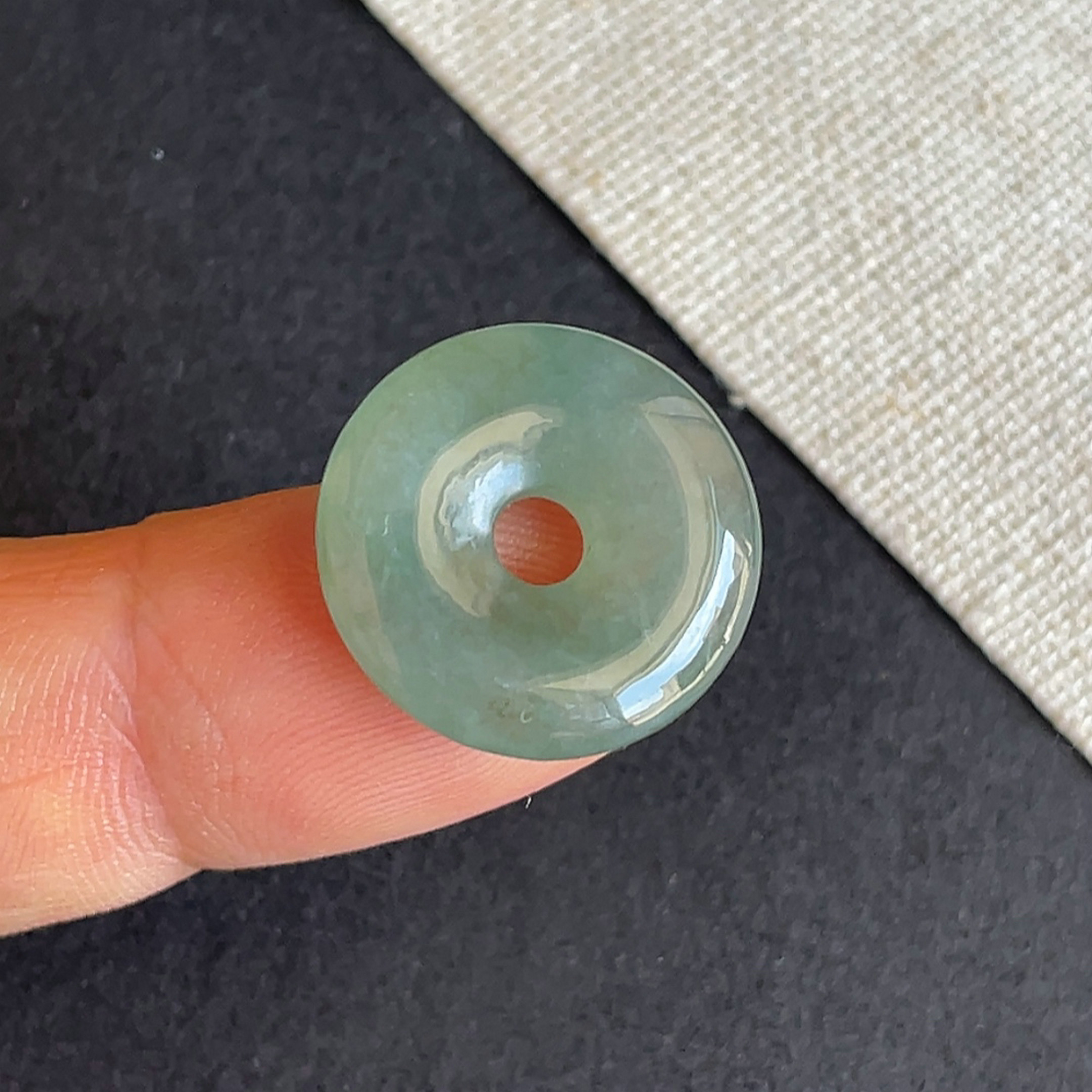 天然缅甸翡翠冰种满色平安扣吊坠