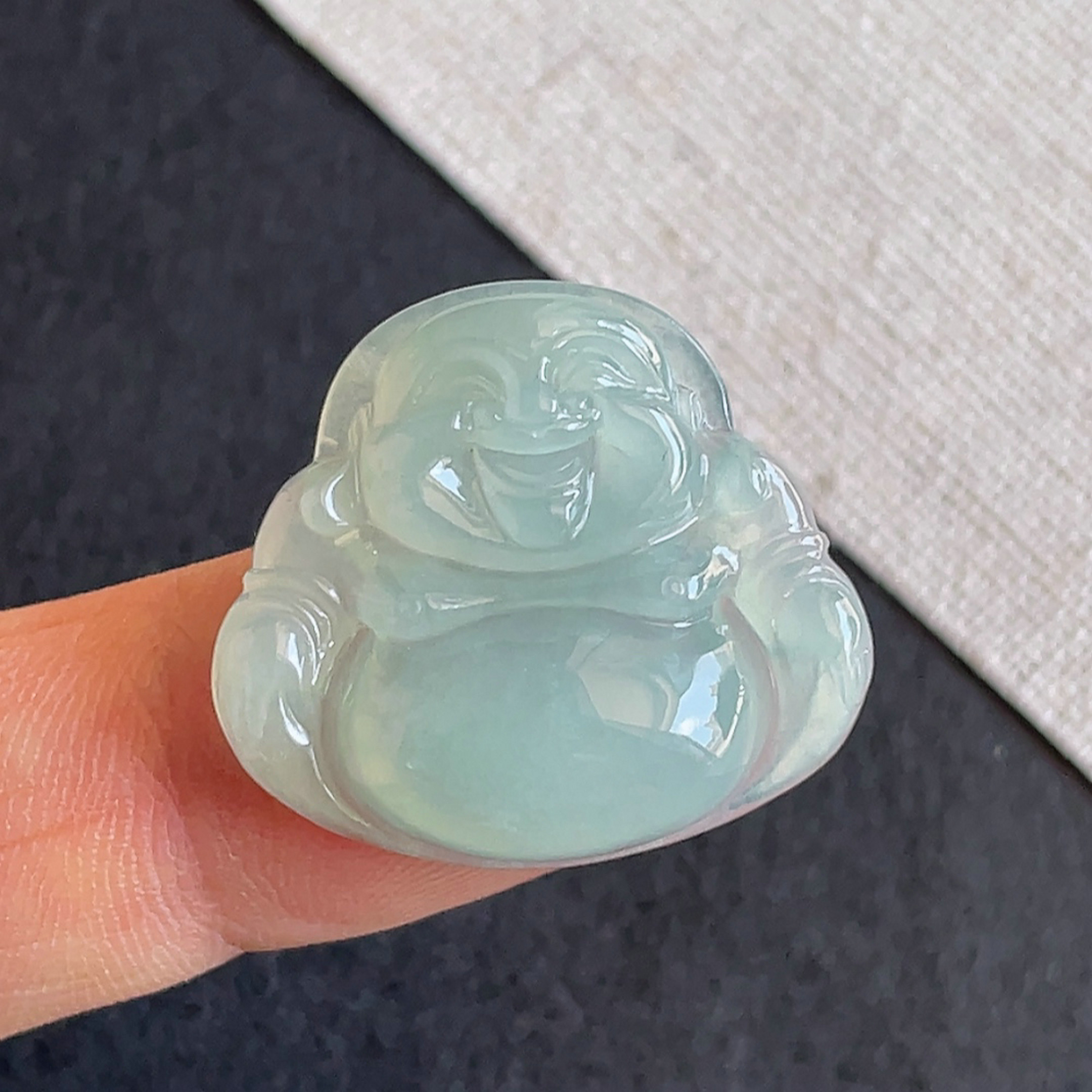 缅甸翡翠a货冰种满色佛公吊坠