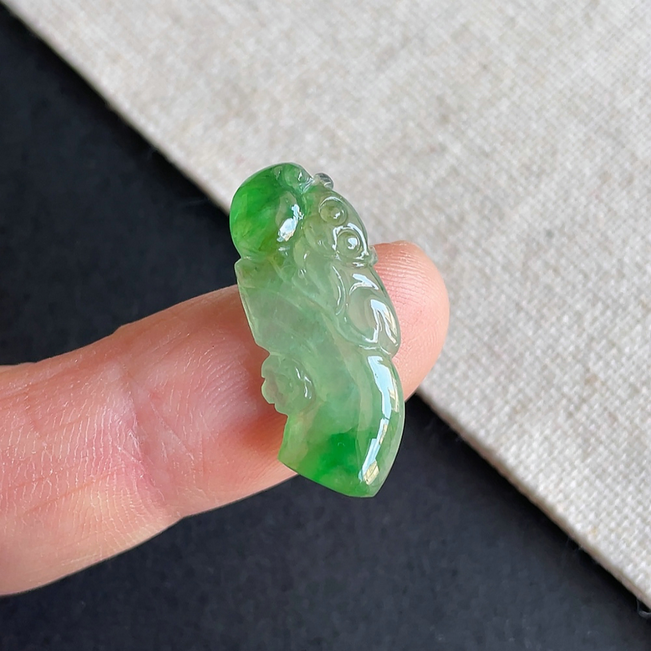 翡翠老坑冰种飘阳绿福禄寿吊坠