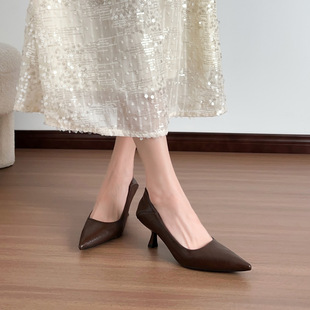 2026春秋新款黑色尖头细跟高跟鞋软底舒适职业通勤浅口百搭工作鞋