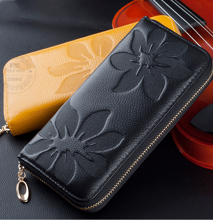 质感牛皮女复古木棉花钱包手拿包