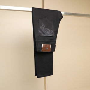 2025秋冬新款高品质修身弹力印花刺绣男士小直筒牛仔裤25568 P130，男装牛仔裤，钱塘6018（原3088）