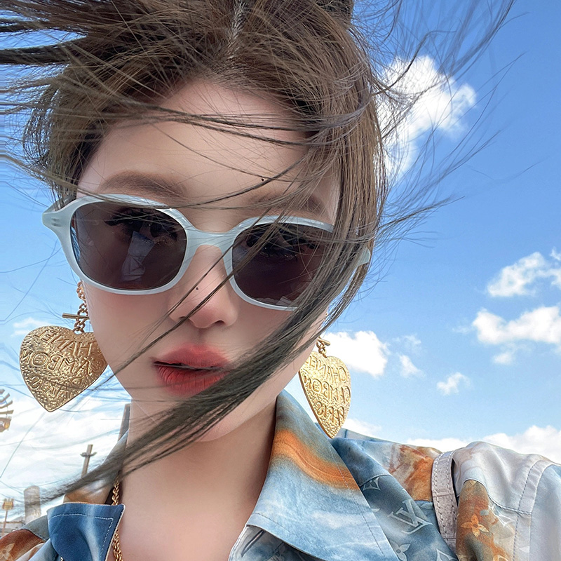 开车蓝色2024新款墨镜防晒ins风