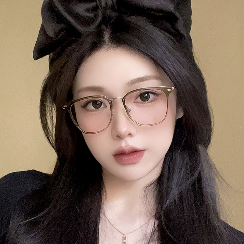 大框护眼素颜平光眼镜超轻纯欲风