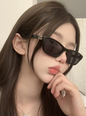 韩系潮流小方框墨镜女方圆脸显瘦高级感夏季度假防晒太阳镜ins风