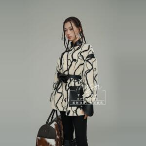 羊羔毛绒外套休闲秋冬季女慵懒风显瘦民族盘扣宽松立领