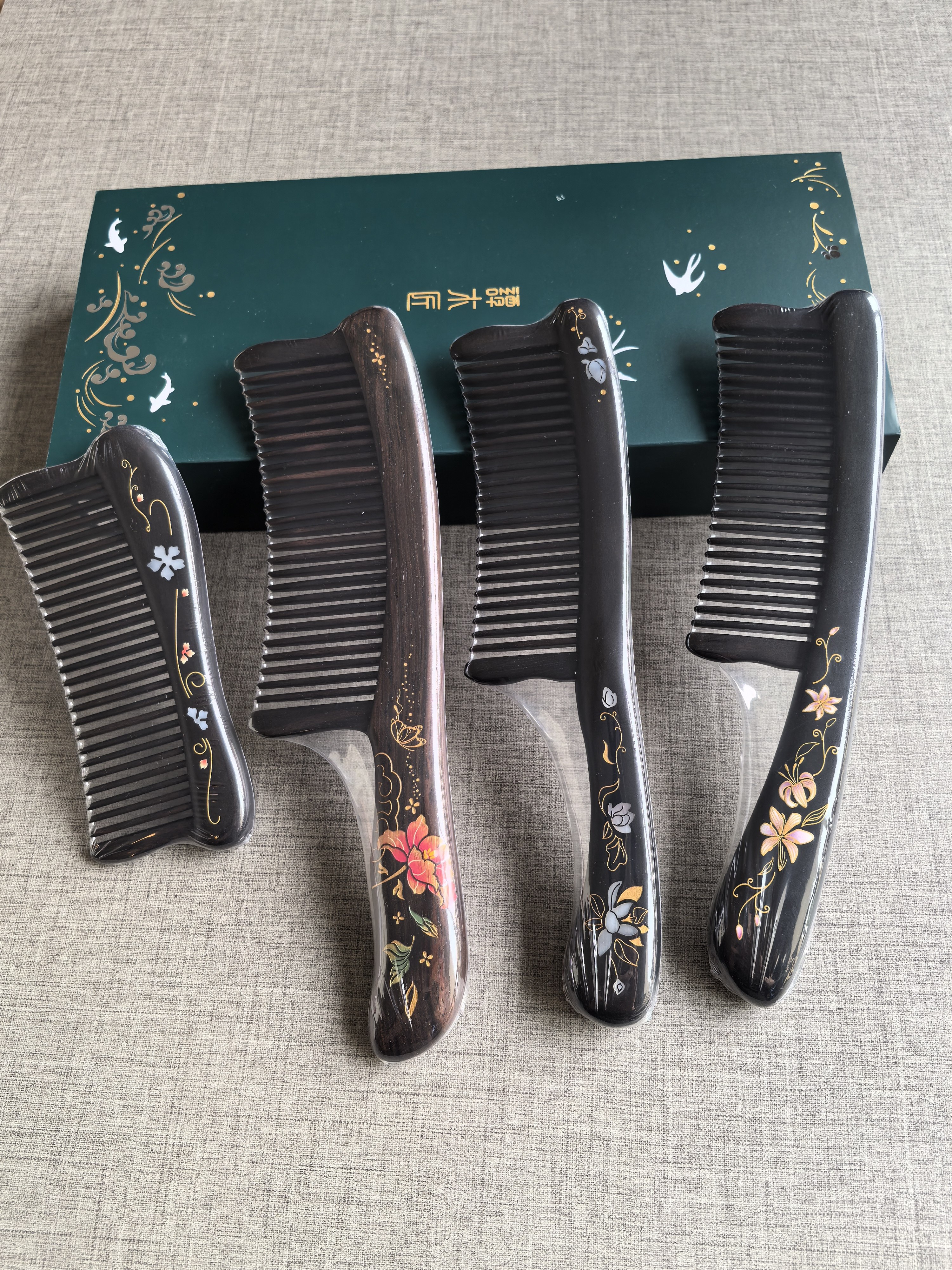 谭木匠新品 礼盒镶齿梳莲语 黑檀木新工艺创意礼物送好友领导