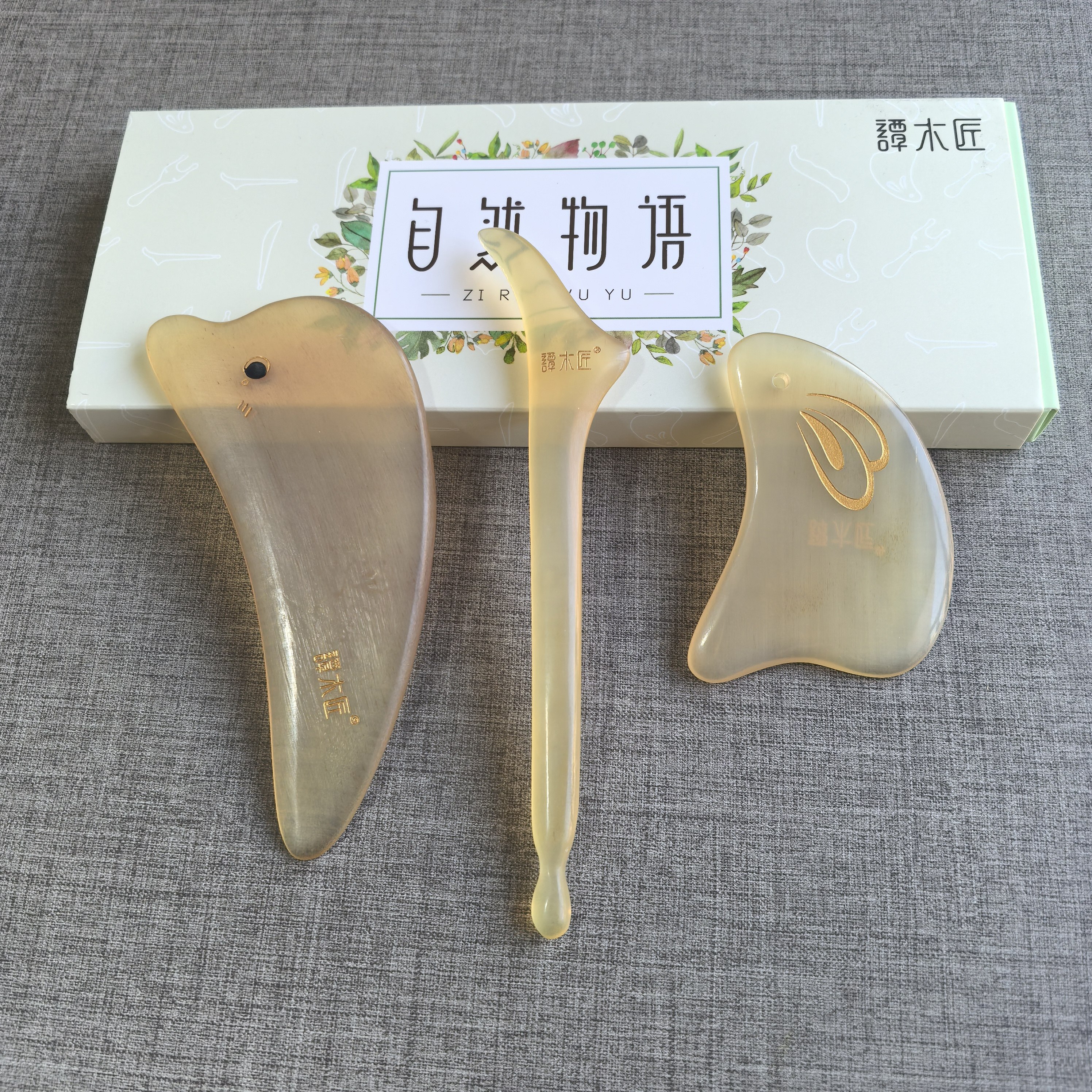 谭木匠正品羊角玉兔  海豚  马蹄莲刮痧按摩板小红书推荐