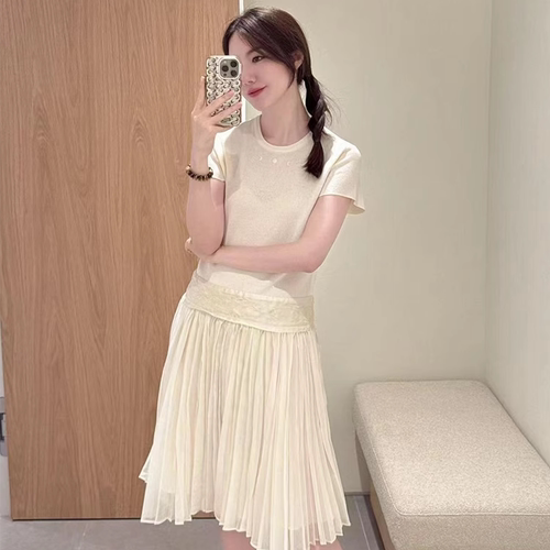 蕾丝拼接圆领短袖宽松连衣裙女