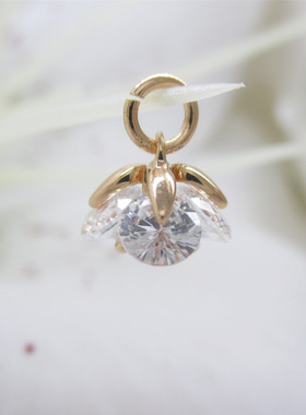 24k包金色微镶迷你4颗白锆石花朵型吊坠 DIY手链项链挂件配件