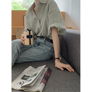 别致上衣 2025年夏季 新款 条纹短袖 衬衣女士宽松设计感小众颜色衬衫
