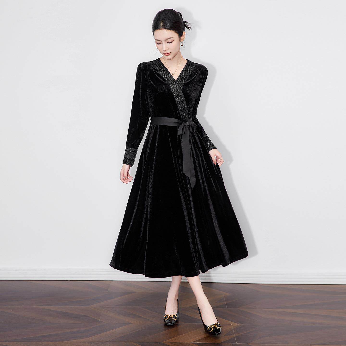 巨好看的早秋连衣裙轻奢重工钉珠金丝绒收腰大摆华丽宴会礼服气质