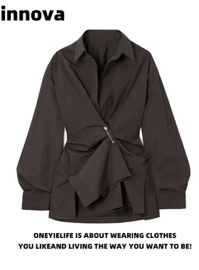 Quinnova 立体廓形收腰衬衫女春长袖别针装饰高级感通勤风上衣潮