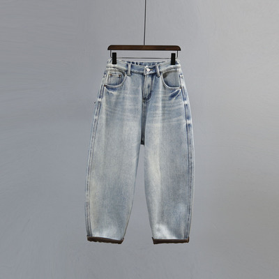 浅蓝色复古老爹牛仔裤女