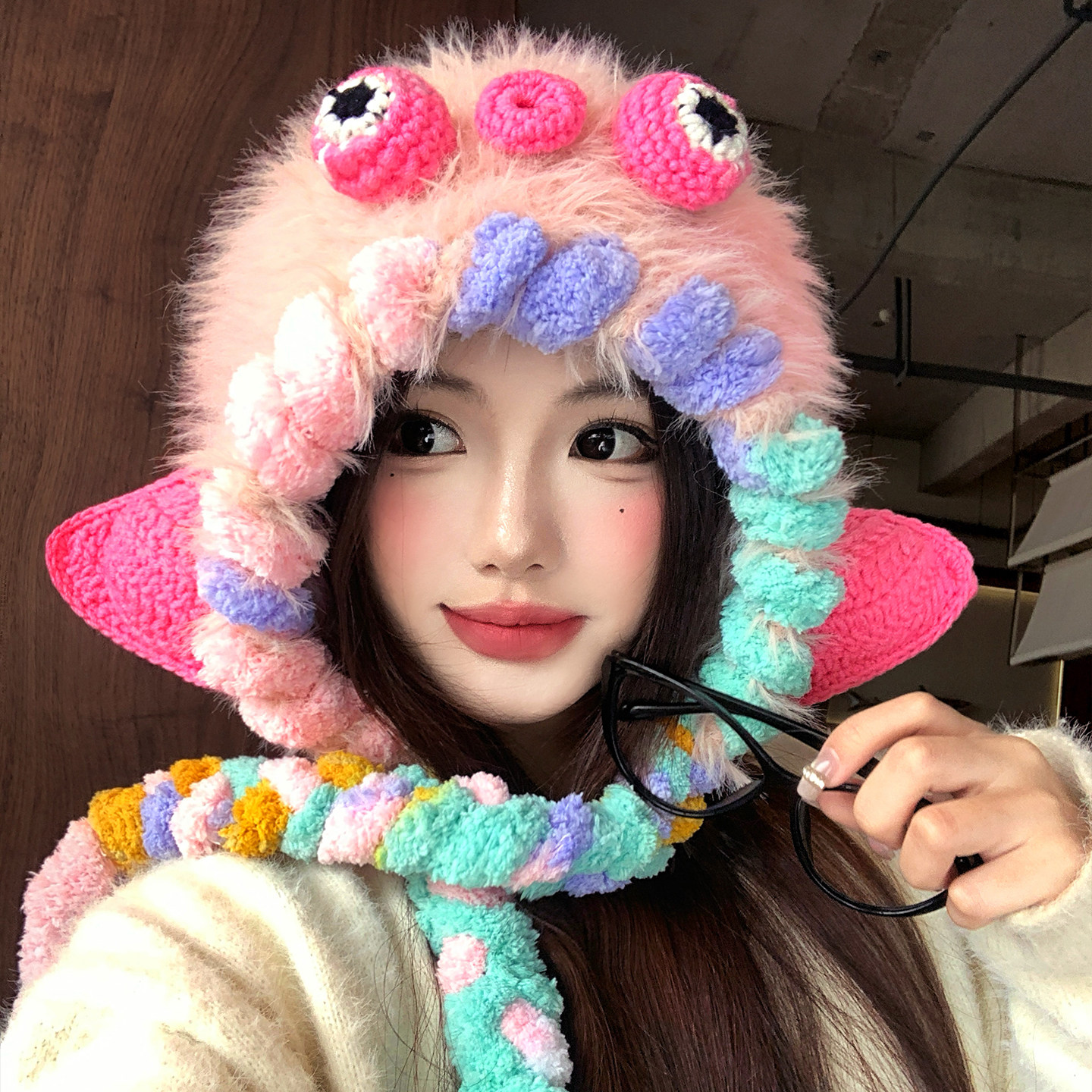 可爱小怪兽彩色流苏绑带毛绒帽子女秋冬季软糯保暖护耳针织毛线帽