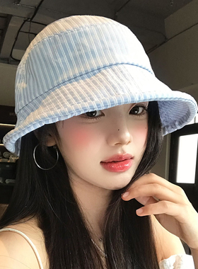 清新蓝色卷边条纹薄款透气渔夫帽女夏季遮阳水桶帽显脸小防晒帽子