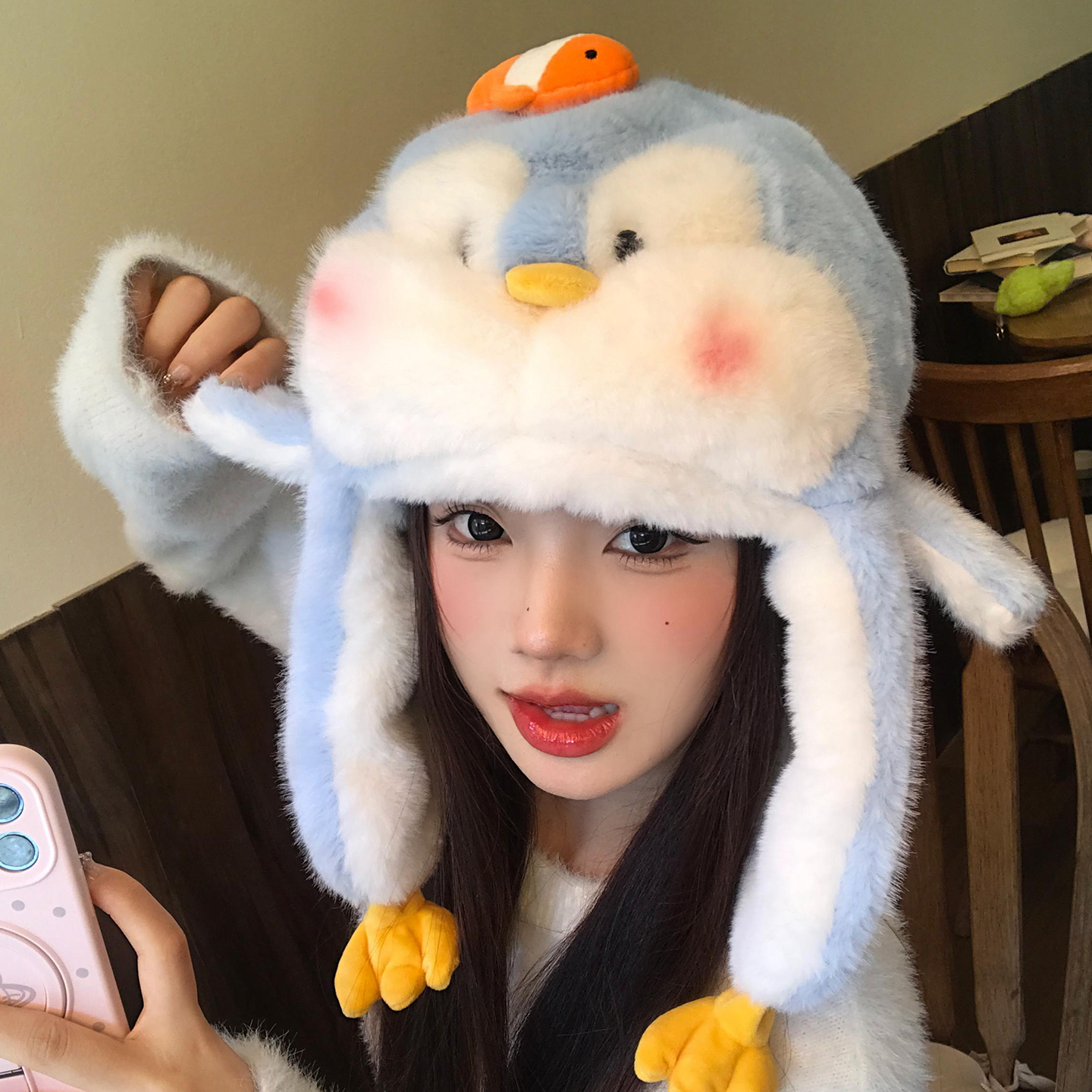 可爱蓝色小企鹅毛绒帽子女冬季