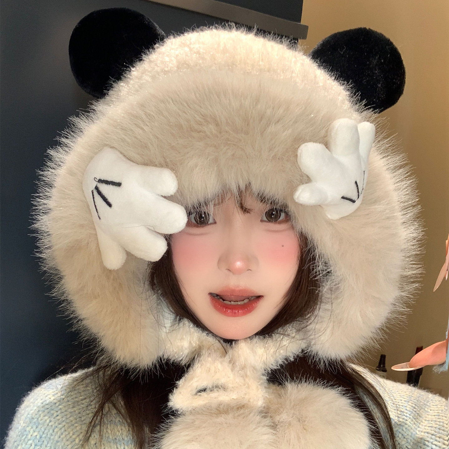 可爱米奇小手毛茸茸护耳雷锋帽女