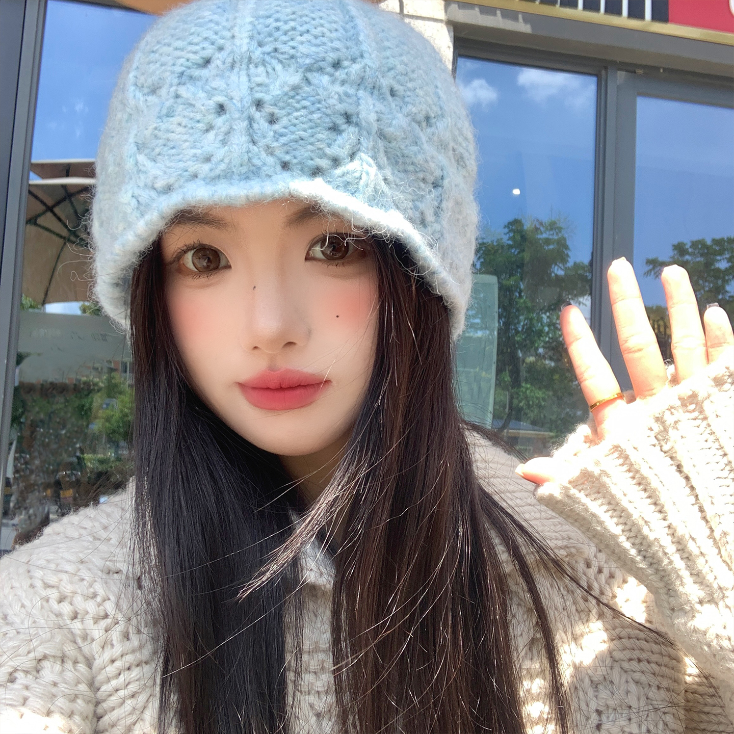 蓝色针织镂空毛线帽女秋冬季