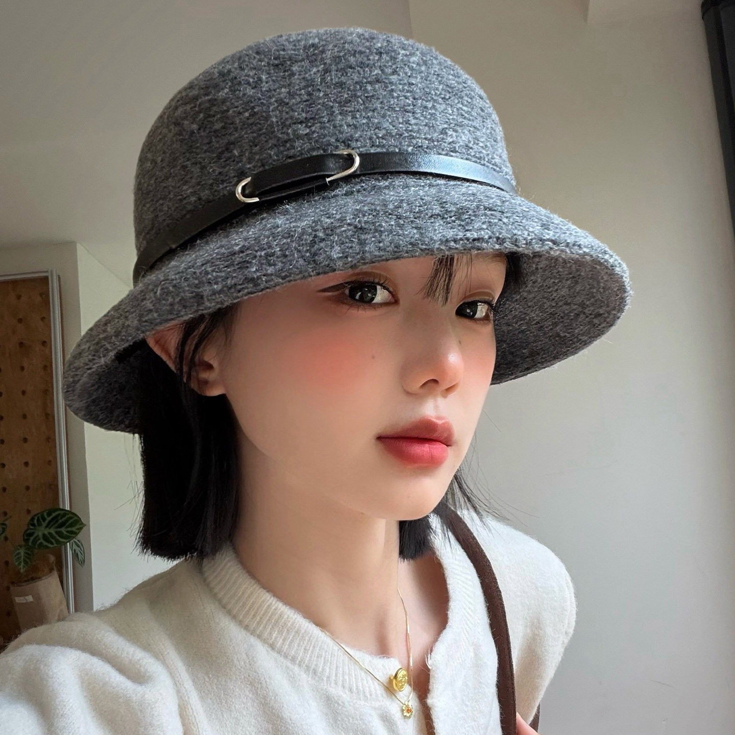 法式高级感灰色针织礼帽女秋冬优雅气质显脸小渔夫帽子大帽檐盆帽