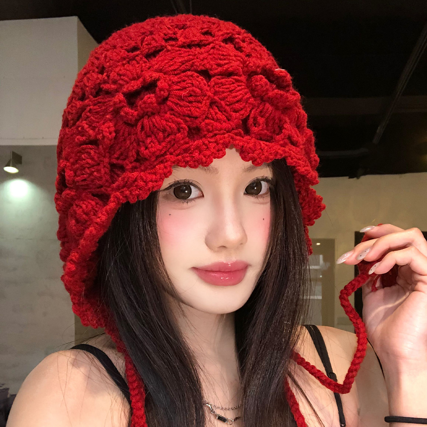 川西旅游手工钩花流苏针织毛线帽子女款复古红色显脸小包头套头帽