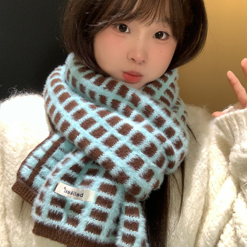 蓝咖格子软糯毛绒针织围巾女秋冬