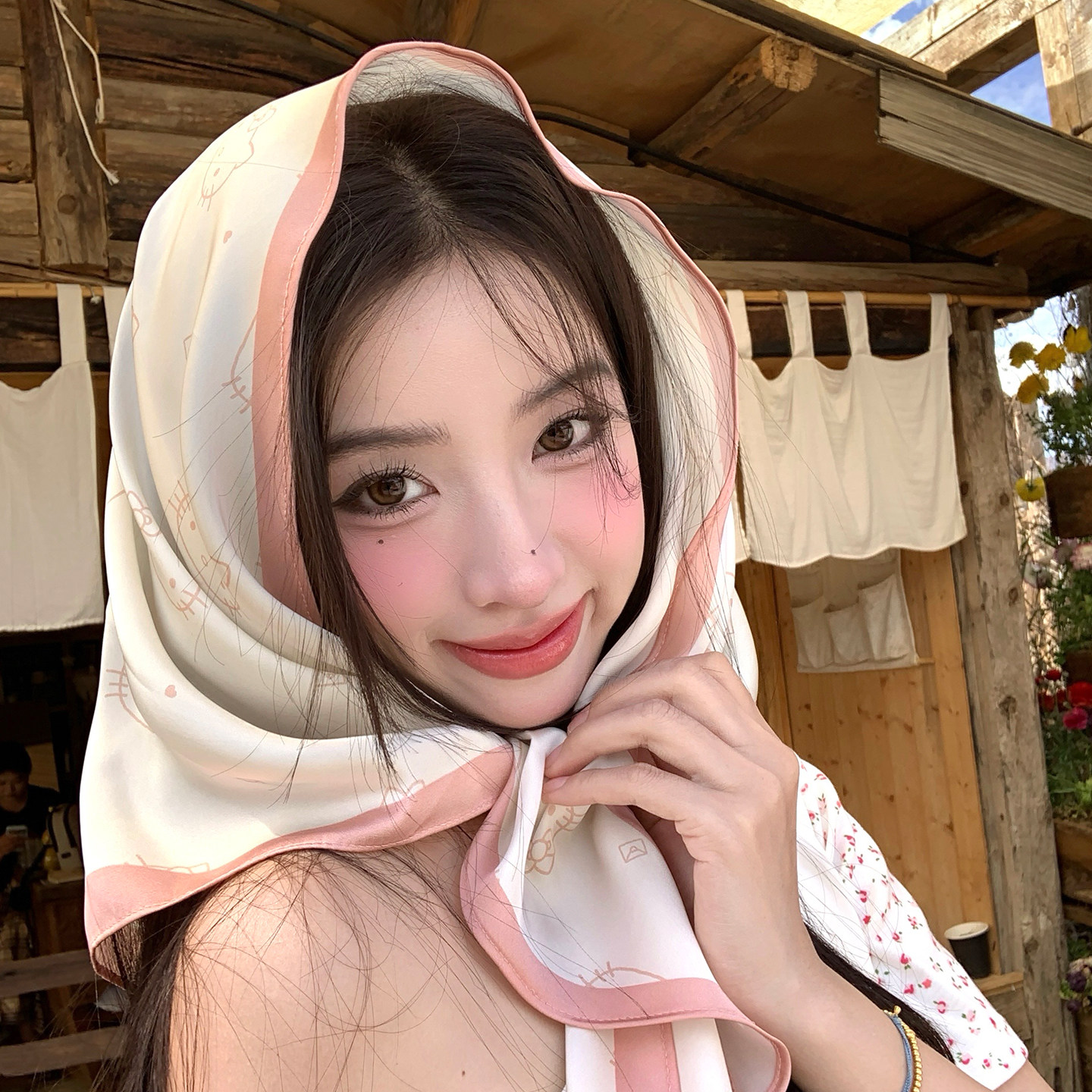 正版HellKitty方巾头巾女夏薄款丝巾系脖抹胸披肩发带腰带三角巾