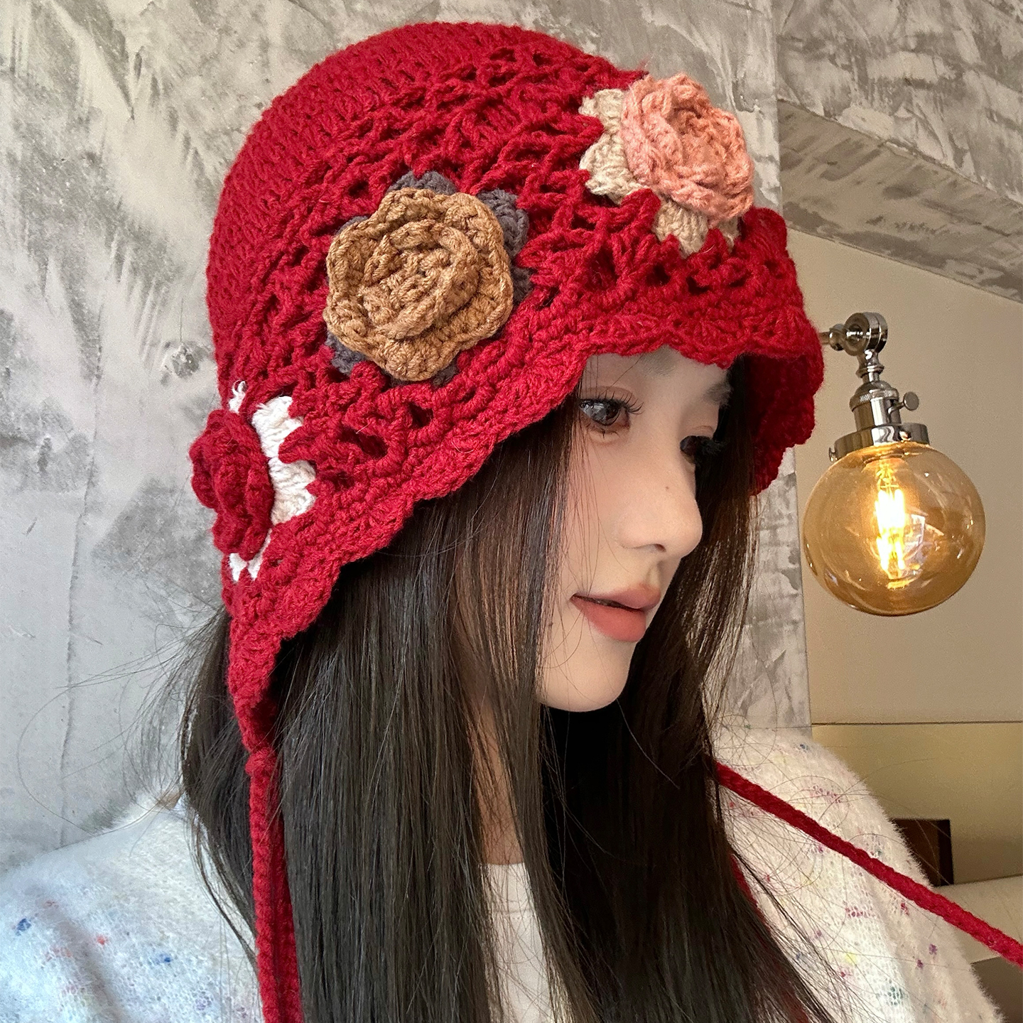 红色花朵民族风手工钩织毛线帽子