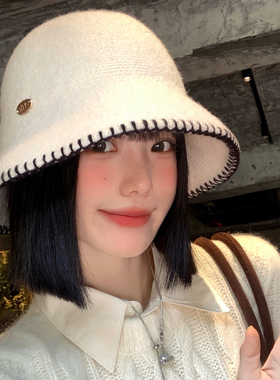 白色小香风撞色锁边针织渔夫帽子