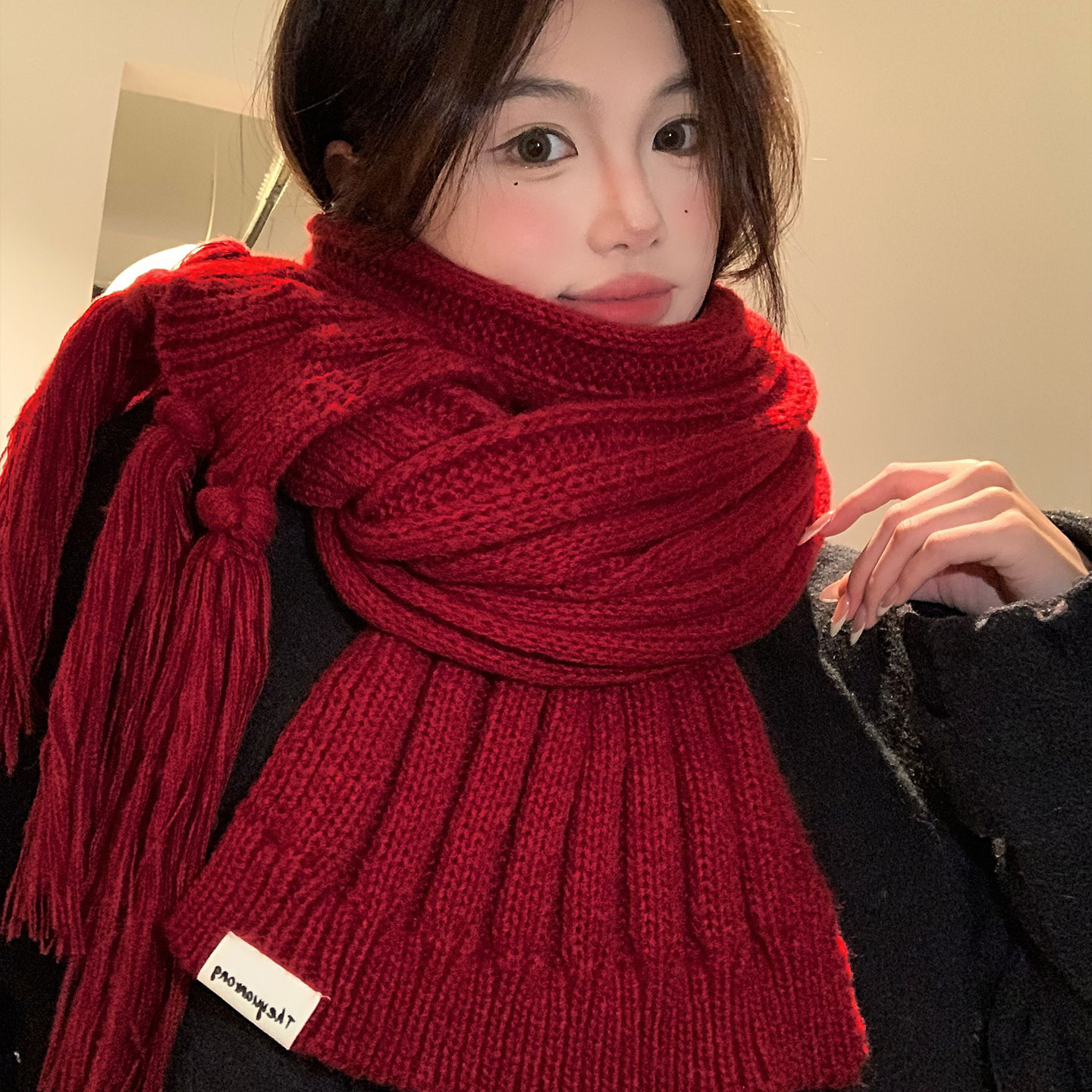 红色针织流苏毛线围巾女秋冬加厚保暖防寒护颈高级感韩系百搭围脖,服饰配件/皮带/帽子/围巾,围巾/丝巾/披肩,淘宝优惠券,粉丝福利购,淘宝优惠卷