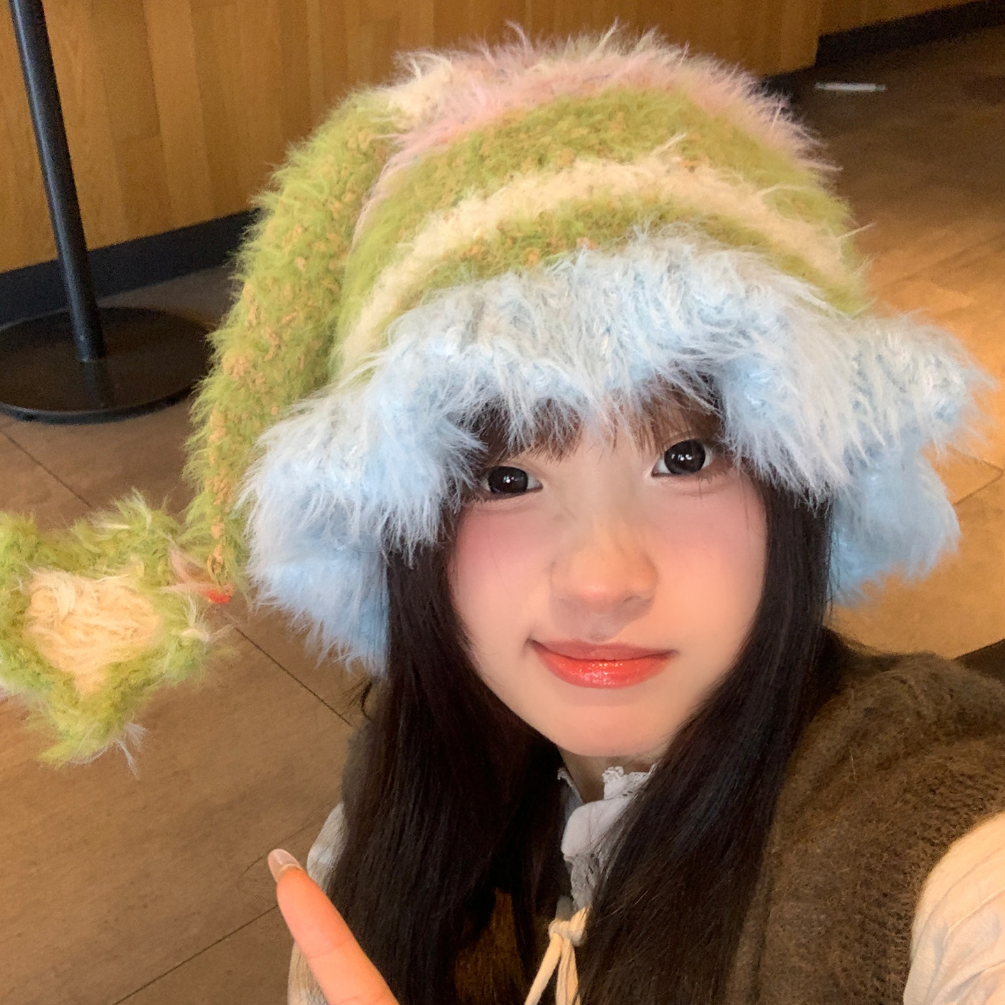 可爱搞怪毛绒针织渔夫帽女秋冬