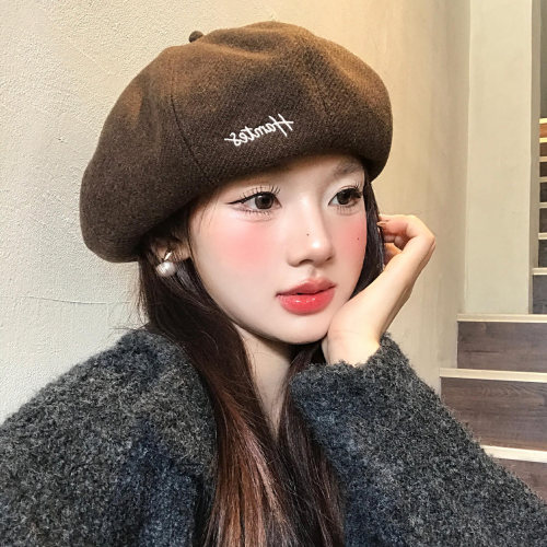 复古字母刺绣毛呢咖色贝雷帽女