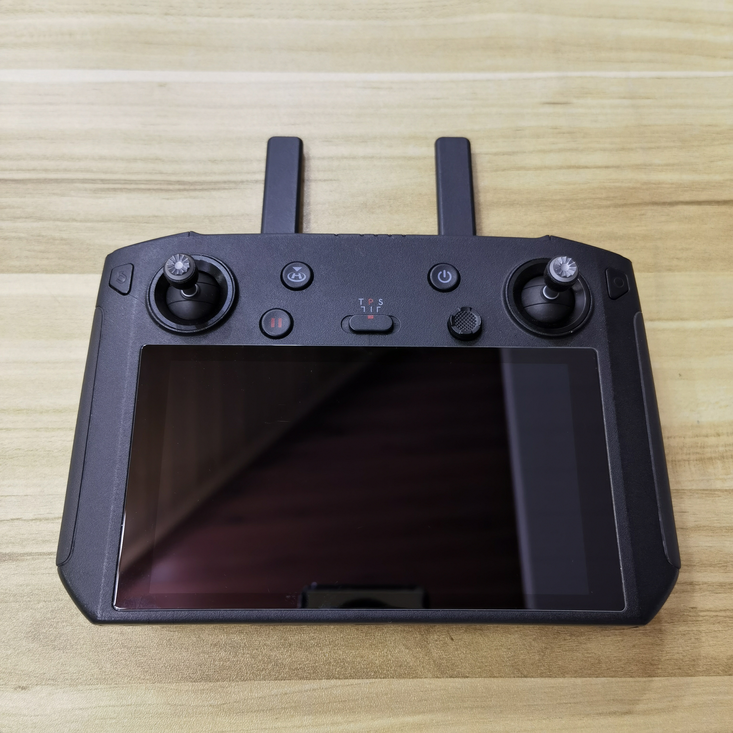 二手大疆带屏遥控器DJI一代显示屏带HDMI接口 RM500高亮屏