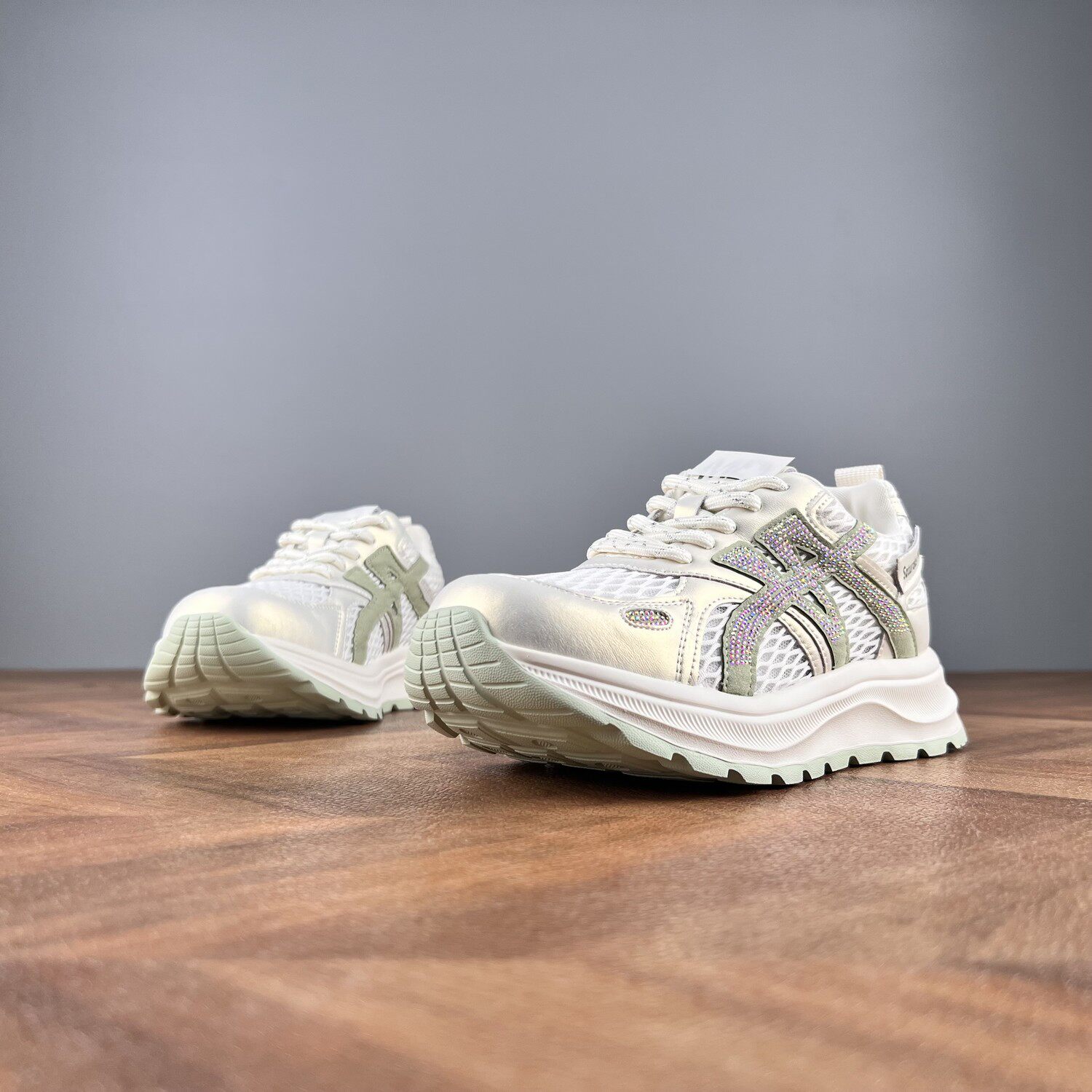 外贸欧洲单运动鞋女夏季大网眼透气轻便老爹鞋真皮软弹减震跑步鞋