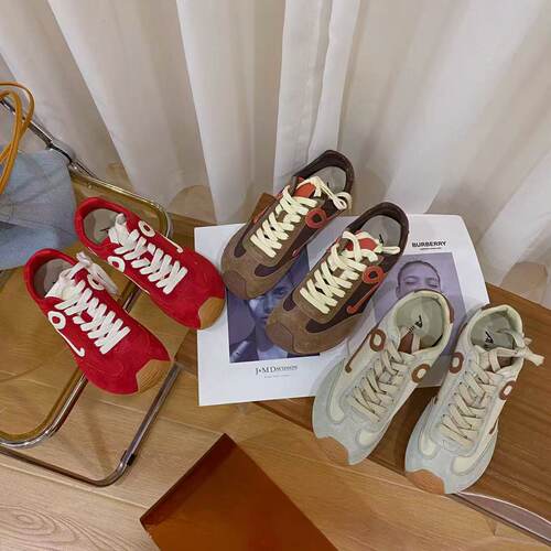 韩版真皮时尚休闲运动鞋女