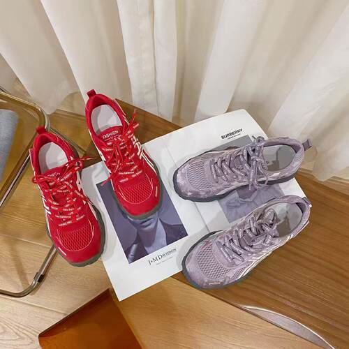 韩版真皮时尚休闲运动鞋女