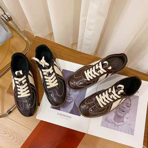 韩版真皮时尚休闲运动鞋女