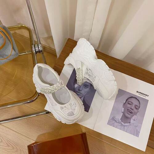 韩版真皮时尚休闲运动鞋女