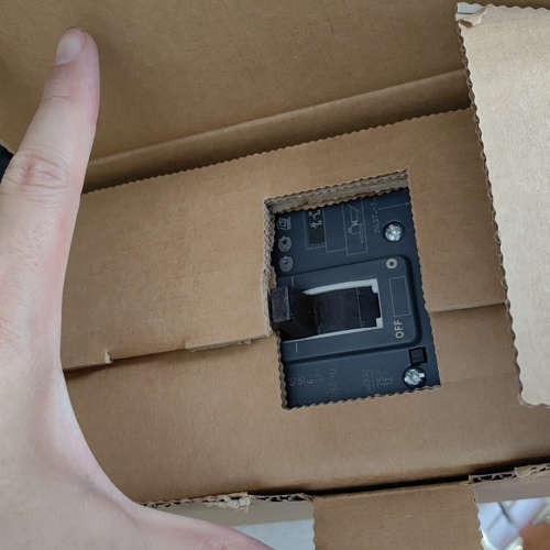 台州设备3VL2710-1DC33-0AD1，放