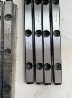 台州设备VR4120交差导轨2只价200，120