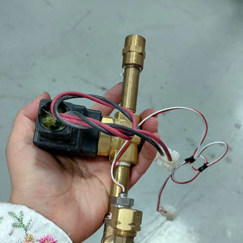 台州设备赛默飞配件，SMC 黄铜三通阀，VCW31-5C-5-02N