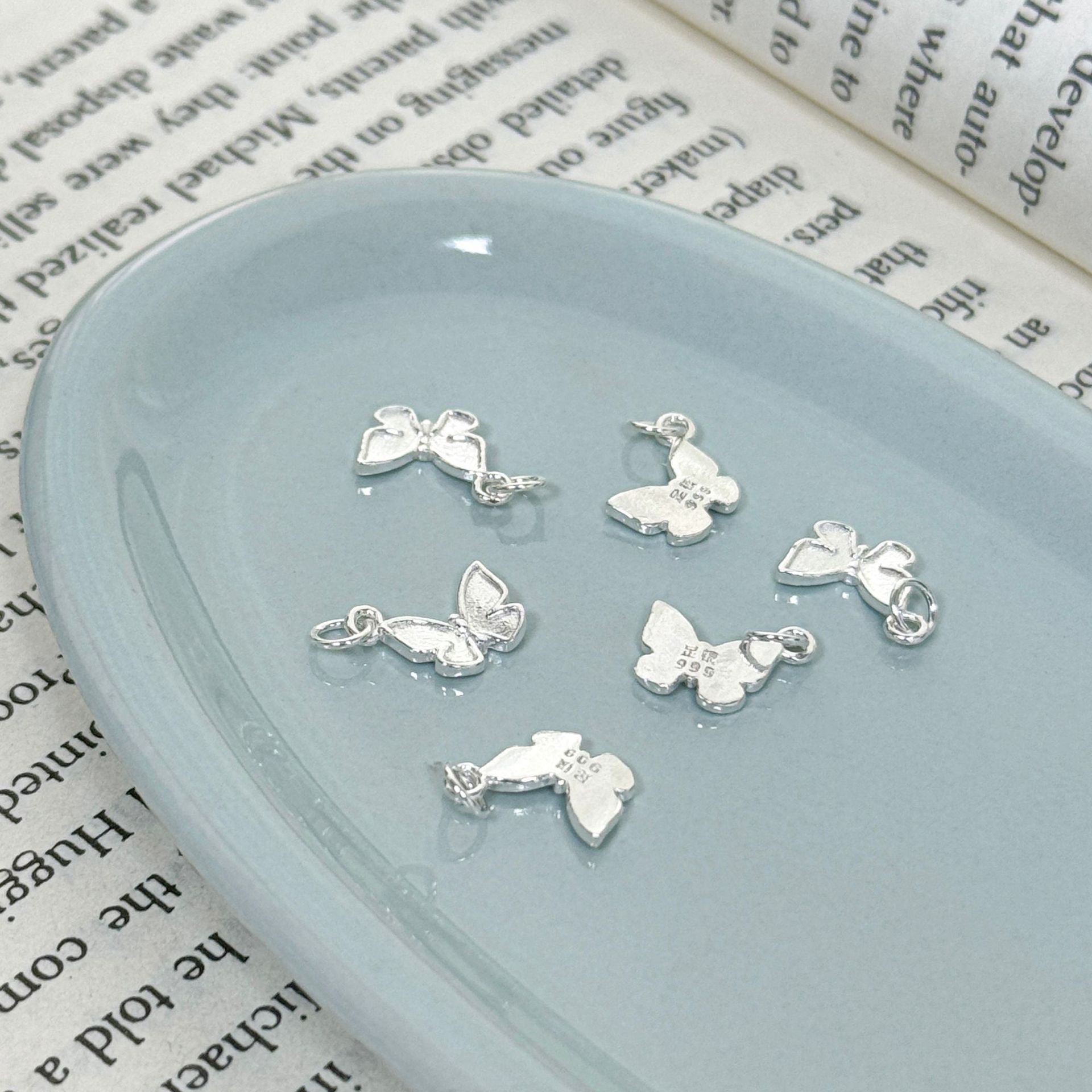 s999足银蝴蝶吊坠挂件国风复古DIY手链项链搭配饰品配饰盘缠材料