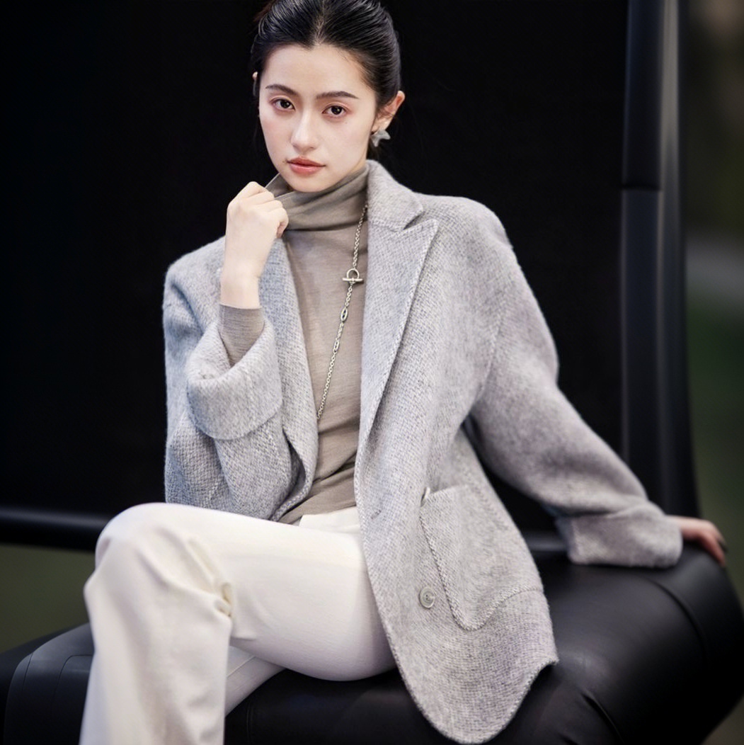 薇珞蘭VELORA婴驼短大衣简约宽松廓形大衣H型西装大衣外套女装冬